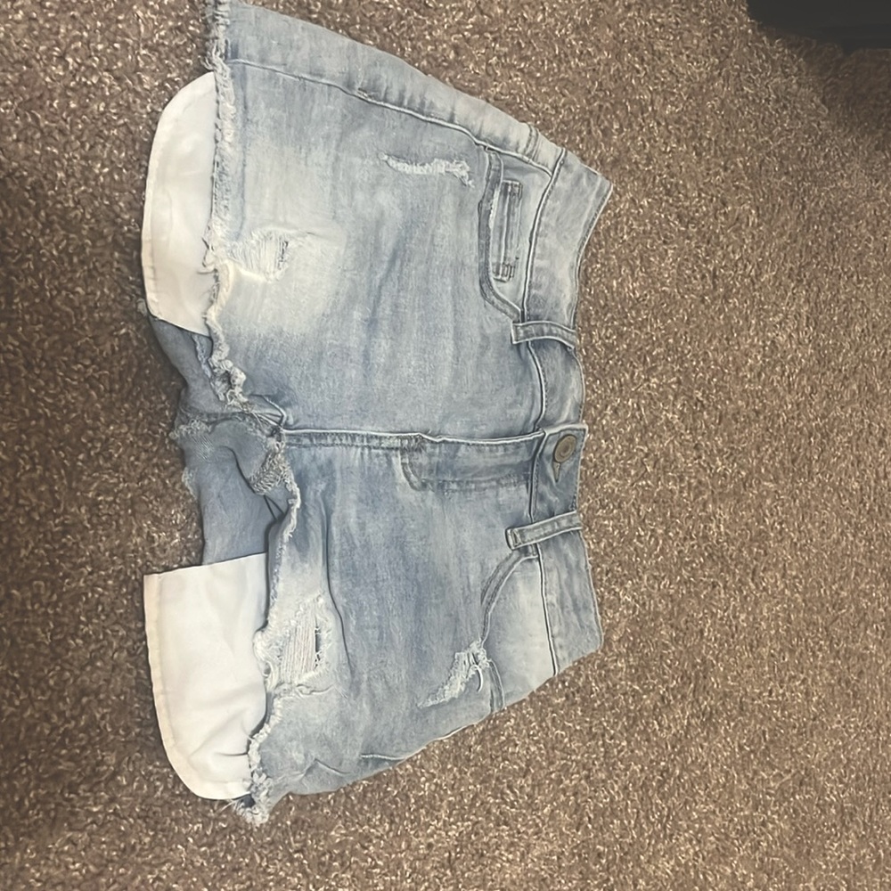 Blue light wash high rise shortie Jean shorts size 3/26W